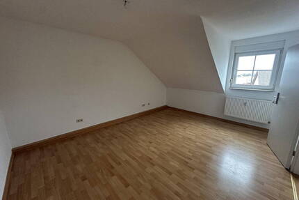 Helles neues WG Zimmer in 3er WG Gründung Flamersheim ideal für Pendler & Studenten - Euskirchen