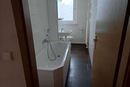 Wohnung zum Mieten in Querfurt 335,00 € 50.12 m²