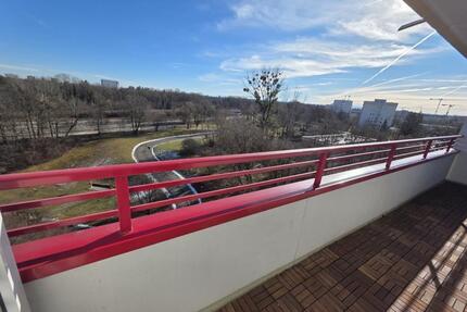 Möbliert 2 ZiKüBadBalkon, maximal 2 Jahre - München Thalkirchen-Obersendling-Forstenried-Fürstenried-S