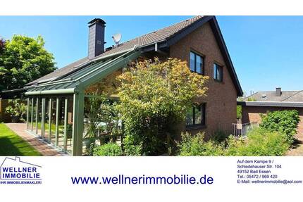 IN FAMILIENFREUNDLICHER, ZENTRUMSNAHER LAGE! Solides Wohnhaus mit Einliegerwohnung und Doppelgarage in Bad Essen