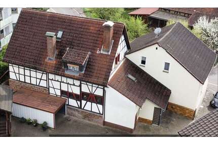 Haus zum Kaufen in Geiselbach 385.000,00 € 285 m²