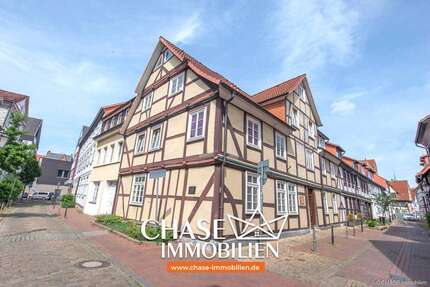 Haus zum Kaufen in Hameln 549.000,00 € 485.66 m²