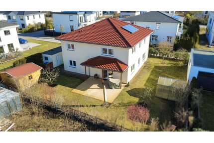 Haus zum Kaufen in Potsdam 760.000,00 € 226 m²