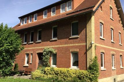 Zentrale 3ZKB DG-Wohnung - 520,00&nbsp;EUR Kaltmiete, ca.&nbsp; 62,00&nbsp;m&sup2; in Bad Gandersheim (PLZ: 37581)