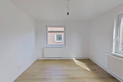 Helle und modern gestaltete 3-Zimmer-Wohnung mit Wannenbad - Nordenham