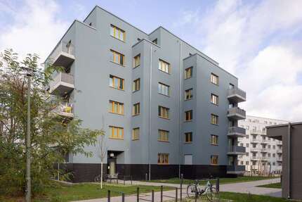 Wohnung zum Mieten in Berlin 1.318,56 € 82.41 m²
