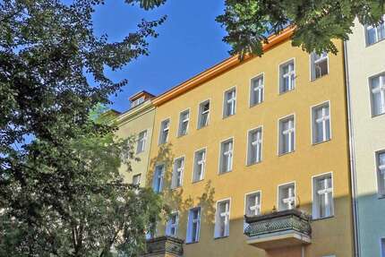 Wohnung zum Mieten in Berlin 1.038,81 € 85.65 m²