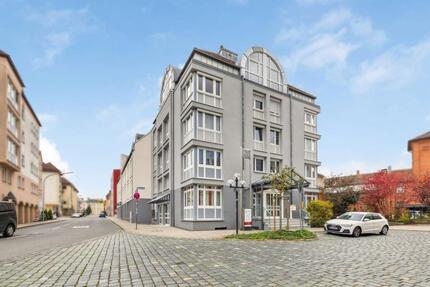 Helle 2-Zimmer-Wohnung mit Stellplatz in zentraler Lage von BT - Bayreuth City