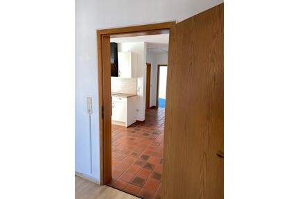 Gemütliche 2 Zimmer DG-Wohnung - 750,00&nbsp;EUR Kaltmiete, ca.&nbsp; 65,00&nbsp;m&sup2; in Kappelrodeck (PLZ: 77876)