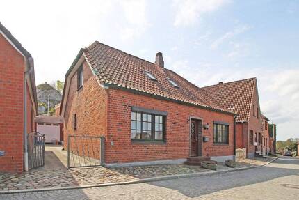 Charmantes Einfamilienhaus mit Blick zum Kalkberg - Bad Segeberg