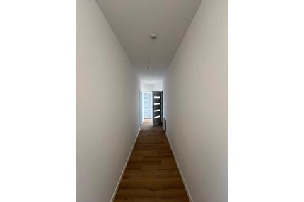 Neu renovierte 3 - Zimmer Wohnung Bezugsfertig ab 01.04.2026 - Gera