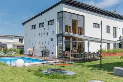 Haus zum Kaufen in Schwabhausen 1.649.000,00 € 188.94 m²