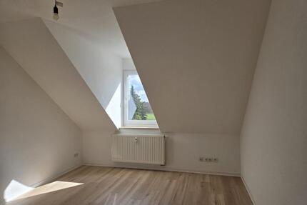 2-Zi.-Dachgeschosswohnung mit Balkon - Meißen rechts der Elbe - MW7g0307