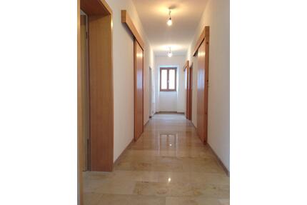 Wohnung in idylischem Anwesen zu vermieten! Fast barrierefrei! - Roßbach