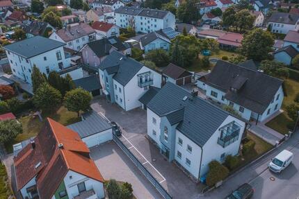 Geschmackvolle 3-Raum-Wohnung mit großem Balkon - Waldkraiburg