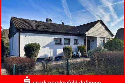 Freistehendes Einfamilienhaus mit Garage - Grefrath Oedt