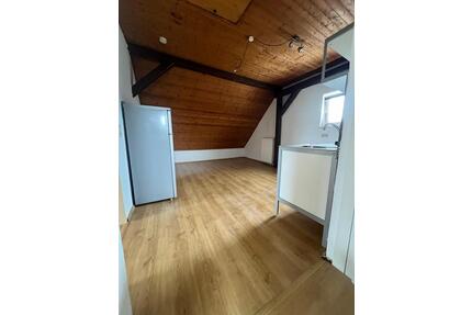 2 Zimmerwohnung möbeliert zu vermieten - Singhofen