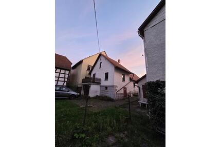 Haus mit 100qm - 19.000,00&nbsp;EUR Kaufpreis, ca.&nbsp; 100,00&nbsp;m&sup2; in Hildburghausen (PLZ: 98646)