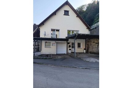 Beverungen-OT, Wohnhaus - 144.000,00&nbsp;EUR Kaufpreis, ca.&nbsp; 120,00&nbsp;m&sup2;&nbsp;Wohnfl&auml;che in Beverungen (PLZ: 37688) Herstelle