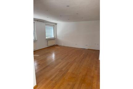 Helle 5 Zimmer Wohnung - 399.000,00&nbsp;EUR Kaufpreis, ca.&nbsp; 140,00&nbsp;m&sup2; in Bad Überkingen (PLZ: 73337)