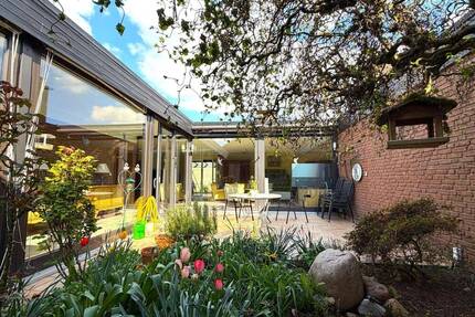 Bungalow der Extraklasse mit viel Platz, großem Garten und zweiter Wohneinheit - Ronnenberg Linderte