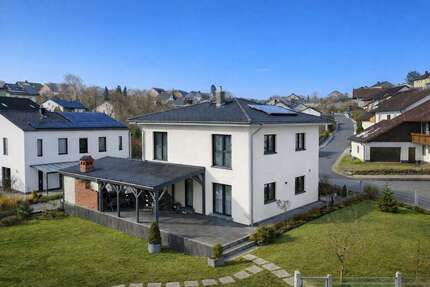 Haus zum Kaufen in Rottenburg an der Laaber 698.000,00 € 148 m²