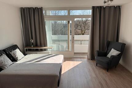 Möblierte Balkon Wohnung HH Othmarschen mit PKW Stellplatz - Hamburg Altona