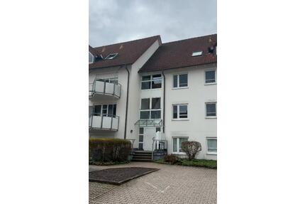 Charmante 2,5-Zimmer-Wohnung mit Balkon, Küche & Stellplätzen in - Heubach