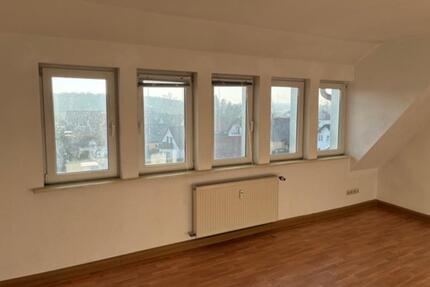 Helle 2-Zimmer Dachgeschosswohnung in Lucka zur Miete