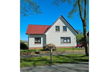 Traumhaftes Einfamilienhaus - 329.000,00&nbsp;EUR Kaufpreis, ca.&nbsp; 120,00&nbsp;m&sup2; in Loxstedt (PLZ: 27612)