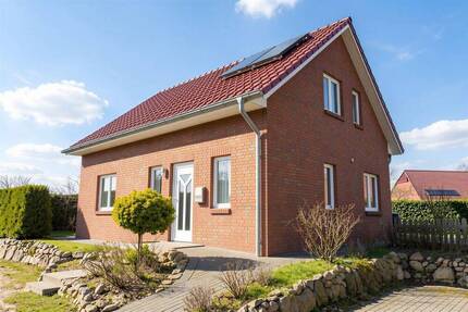 Modernes Einfamilienhaus mit großzügiger Terrasse im schönen Basedow!