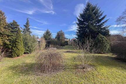 Baugrundstück mit ca. 674 m² in zweiter Reihe nach § 34 BauGB - kurzfristig zu bebaubar - Berlin Kaulsdorf