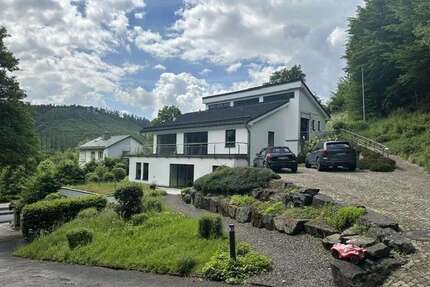 Haus zum Kaufen in Lüdenscheid 495.000,00 € 213.35 m²
