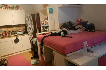 Wohnung 1 Zimmer - 400,00&nbsp;EUR Kaltmiete, ca.&nbsp; 25,00&nbsp;m&sup2; in Marburg (PLZ: 35037)