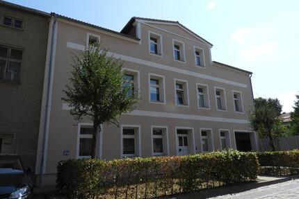 2-Raum-Wohnung ab 01.05.2026 in 17087 Altentreptow (Mecklenburg-Vorpommern) zu vermieten