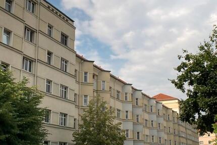 Renovierte 2,5-Zimmer-Wohnung mit Einbauküche - Leipzig Nordost
