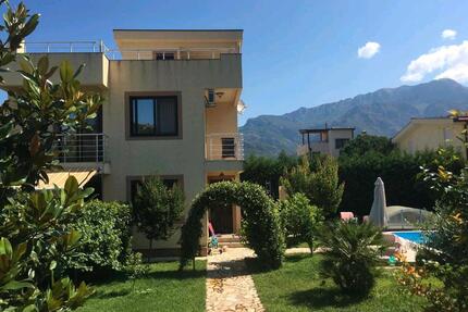 Villa zum Verkauf in Montenegro - Gaimersheim