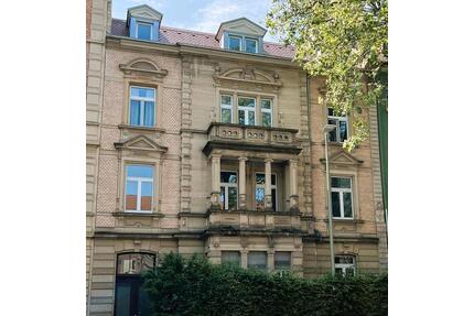 Renditestarkes historisches Stadthaus mit Entwicklungspotenzial - Karlsruhe
