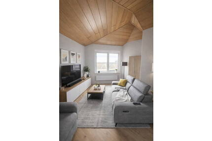 Großzügige 5-Zimmer-Wohnung mit Ausbaupotenzial in Kürzell mit großer Garage + Garten