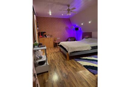 Wohnung zu Vermieten für WG oder Familie - Neustadt (Hessen)