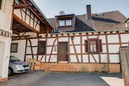 Haus zum Kaufen in Rosbach vor der Höhe 260.000,00 € 174.76 m²