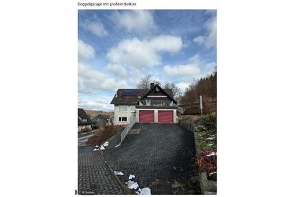 Großzügiges Zweifamilienhaus in Kreuztal-Kredenbach