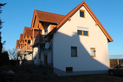 Frisch renovierte 1,5 Raum-Wohnung mit Balkon in 02742 Neusalza - Neusalza-Spremberg