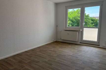 Wohnung zum Mieten in Dessau-Roßlau 486,00 € 69.4 m²