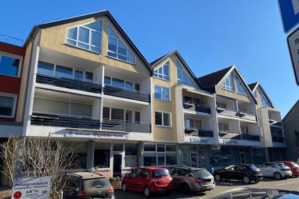 +++ Alles neu: Komplett sanierte 1-Zimmerwohnung mit neuer Einbauküche und PKW-Einstellplatz +++ - Goslar