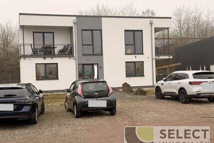 Gewerbegrundstück mit modernem Wohn- u. Bürogebäude und Lagerhalle - Schiffweiler Landsweiler