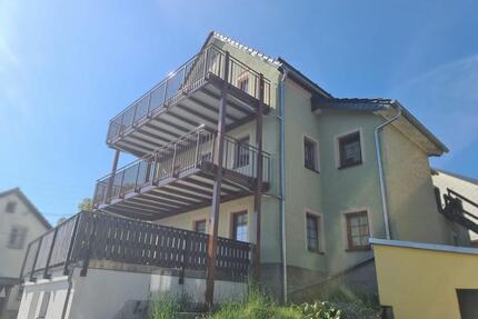 wunderschöne 4 Raum DG Wohnung in Lichtenhain, Riesenbalkon - Sebnitz