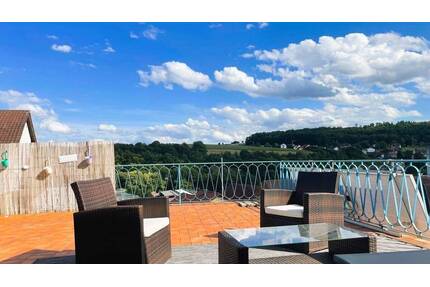 Einfamilienhaus mit großzügiger Terrasse und Garten - Raum für Familie und kreative Entfaltung - Billigheim