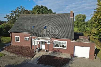 Haus zum Kaufen in Aurich Egels 369.000,00 € 200 m² - Aurich / Egels