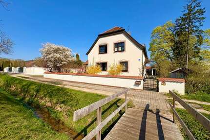 Haus zum Kaufen in Berching 600.000,00 € 285 m²